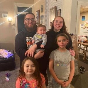 Meet your Posher, Tory